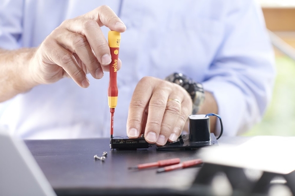 Afbeelding - https-www-ez-catalog-nl-Asset-9c735460b0fd4491bbf48859d4242e6d-ImageFullSize-Anw-283104-PicoFinish-slimVario-electric-01-jpg